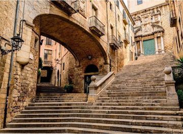 spain/girona/barri-vell-old-town/landmark/barri-vell