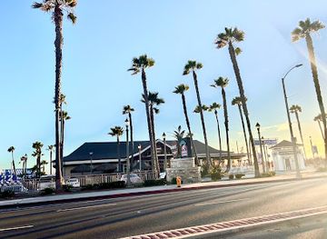 california/huntington-beach/huntington-beach-pier/landmark/huntington-beach-visitor-information