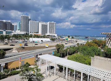 florida/miami/downtown-miami/landmark/maurice-a-ferre-park