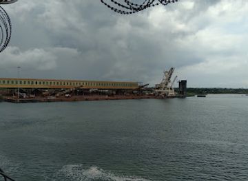 liberia/buchanan/landmark/port-of-buchanan