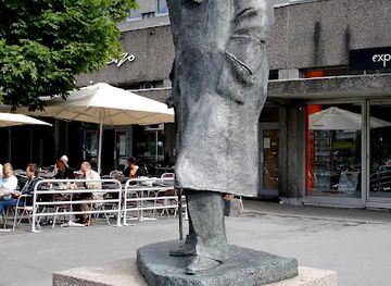 norway/oslo/landmark/winston-churchill-statue
