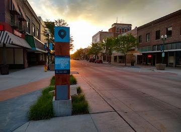 nebraska/grand-island/landmark/railside-plaza