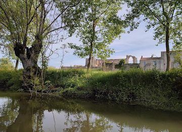 france/marais-poitevin/landmark/pier-abbey
