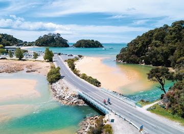 new-zealand/tasman/landmark/wheelie-fantastic-specialising-in-unique-great-taste-trail-tours