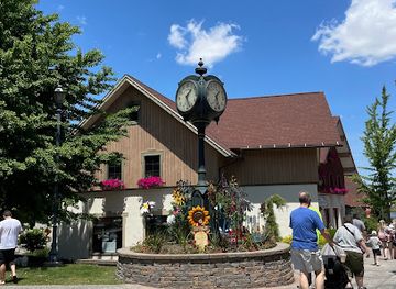 michigan/frankenmuth/landmark/cherry-republic-frankenmuth