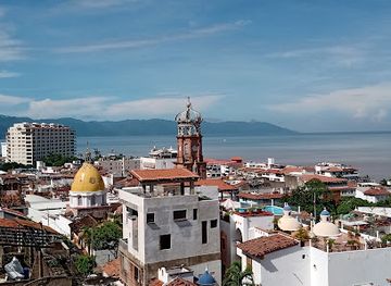 mexico/puerto-vallarta/marina-vallarta/landmark/faro-de-matamoros
