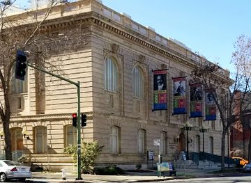 california/oakland/uptown-oakland/landmark/african-american-museum-and-library-at-oakland
