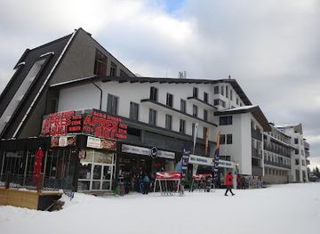 bulgaria/pamporovo/landmark/studenets-hut