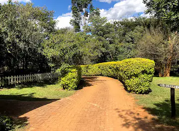Niasha Gardens