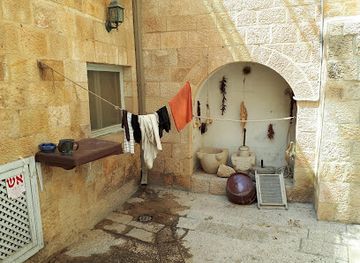 israel/judea/landmark/old-yishuv-court-museum