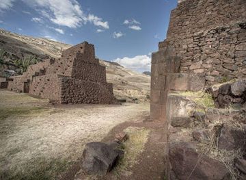 peru/apurimac/landmark/old-world-order-megalithic-rumicolca-huarcapay-peru