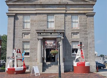 massachusetts/newburyport/landmark/custom-house-maritime-museum