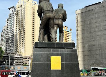 philippines/luzon/landmark/ninoy-aquino-monument-makati-city