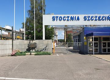 poland/szczecin-lagoon/landmark/1970-strike-memorial-at-the-szczecin-shipyard