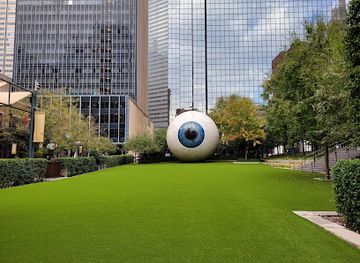 texas/dallas/landmark/giant-eyeball