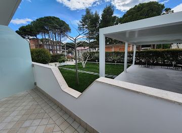 albania/vlora-coast/landmark/vila-anxhelo-xhemi