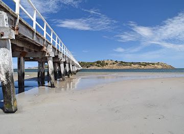 australia/fleurieu-peninsula/landmark/granite-island-causeway