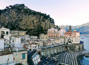 italy/amalfi/landmark/santuario-santa-maria-del-bando