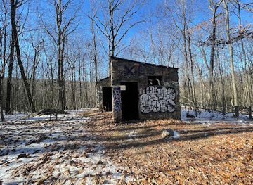 connecticut/housatonic-valley/landmark/revolutionary-war-prison-historic-landmark