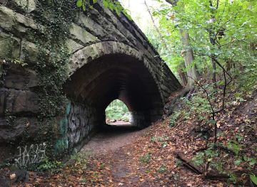 pennsylvania/main-line/landmark/stone-spiral-arch-bridge