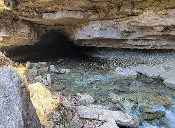 tennessee/appalachian-mountains/landmark/sheep-cave