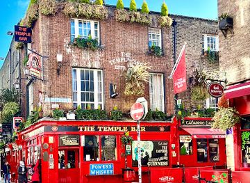 ireland/dublin/temple-bar/landmark/crampton-court