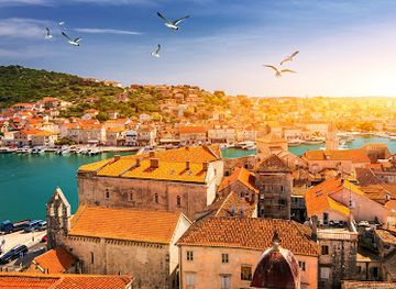 croatia/trogir/landmark/limestone-heritage-house