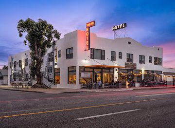 california/oceanside/landmark/the-fin-hotel-tapestry-collection-by-hilton