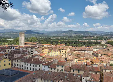 Guinigi Tower