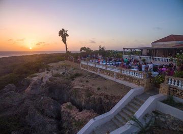 aruba/sero-blanco/landmark/faro-blanco-restaurant