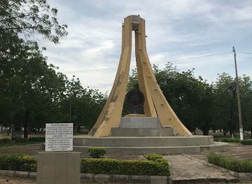 cameroon/garoua/landmark/monument-du-cinquantenaire