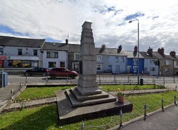 united-kingdom/cardiganshire/attraction/cardigan-cenotaph-2
