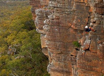 australia/grampians/landmark/hangin-out