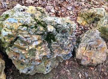 ohio/southeast-ohio/landmark/flint-ridge-state-memorial