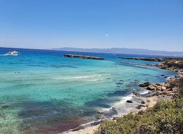 cyprus/latchi-beach/landmark/fontana-amorosa