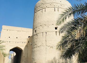 oman/nizwa/landmark/nizwa-tourism-carts