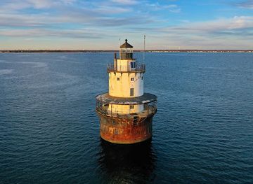 massachusetts/new-bedford/landmark/butler-flats-lighthouse
