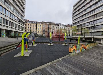belgium/brussels/ixelles/landmark/square-chatelaillon-plage