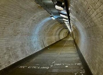 united-kingdom/windsor/landmark/greenwich-foot-tunnel-north