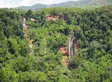 malawi/liwonde-national-park/landmark/manchewe-waterfalls-chipopoma