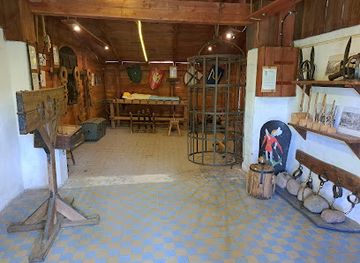 poland/chelmno-land/landmark/sredniowieczna-osada-rycerska-i-izba-tortur