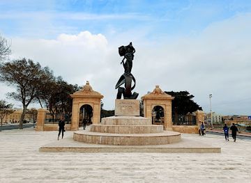malta/paola/landmark/independence-monument