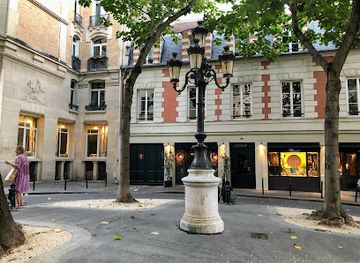 france/paris/saint-germain-des-pres/landmark/place-furstemberg