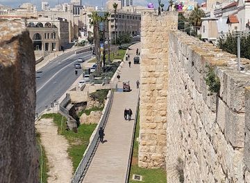 israel/jerusalem-district/landmark/new-gate