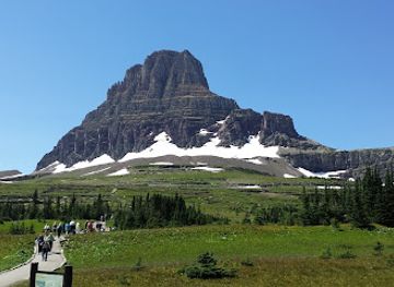montana/glacier-national-park/landmark/logan-pass-visitor-center
