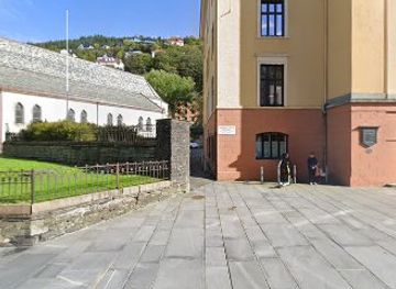 norway/bergen/landmark/alvoen-denkmal