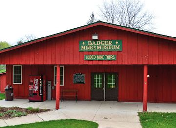 illinois/driftless-area/landmark/badger-mine-museum