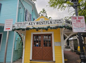 florida/key-west/landmark/historic-key-west-walking-trs