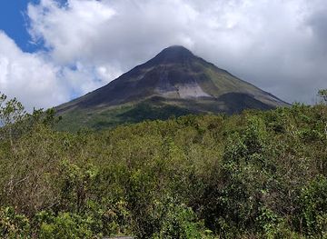 nicaragua/granada-plains/landmark/house-of-the-three-worlds