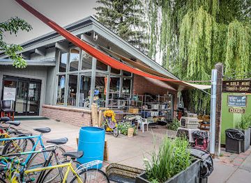 idaho/ketchum/landmark/gold-mine-thrift-store